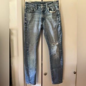 Lucky Brand. W28 L30 Men’s Slim, Distressed Jean